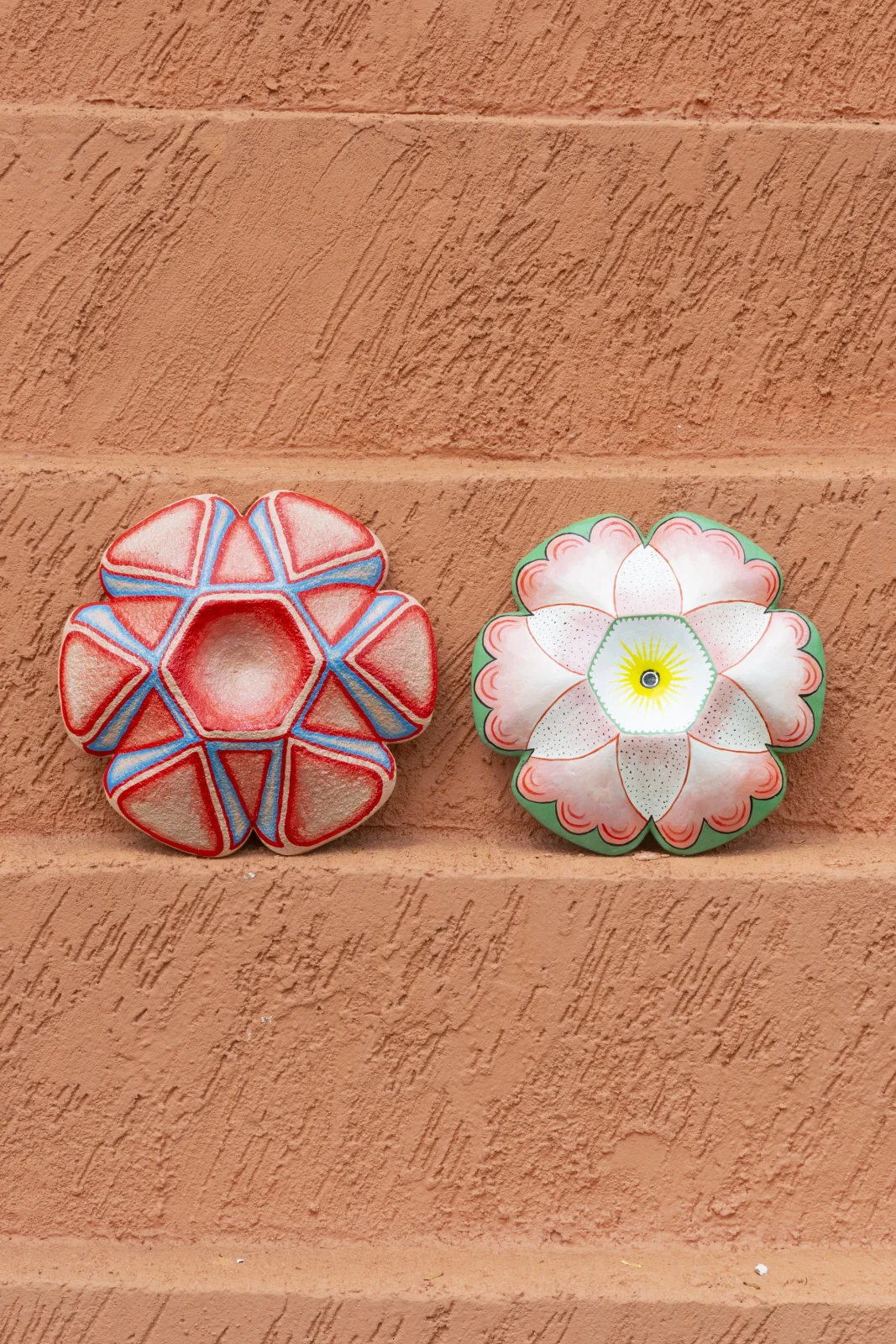 Lotus Flower - Plaster Of Paris - Kinnal Sculpture — 2