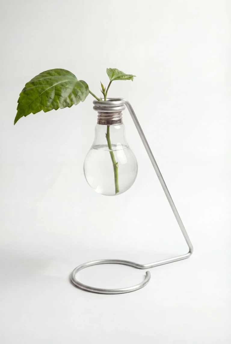 Testikel - Glass Cuttings Vase — 1