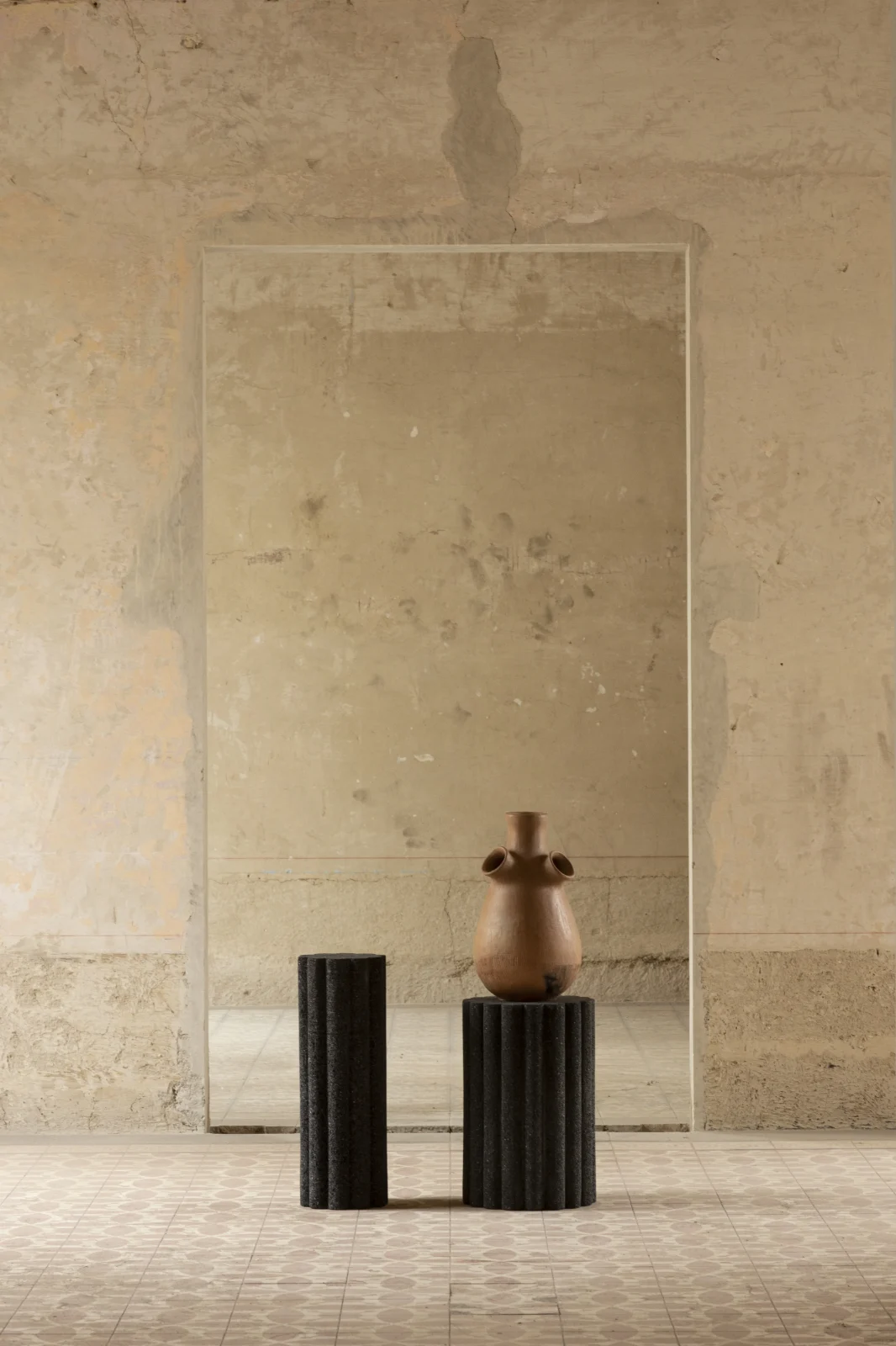 Loto Roca Side Table — 7