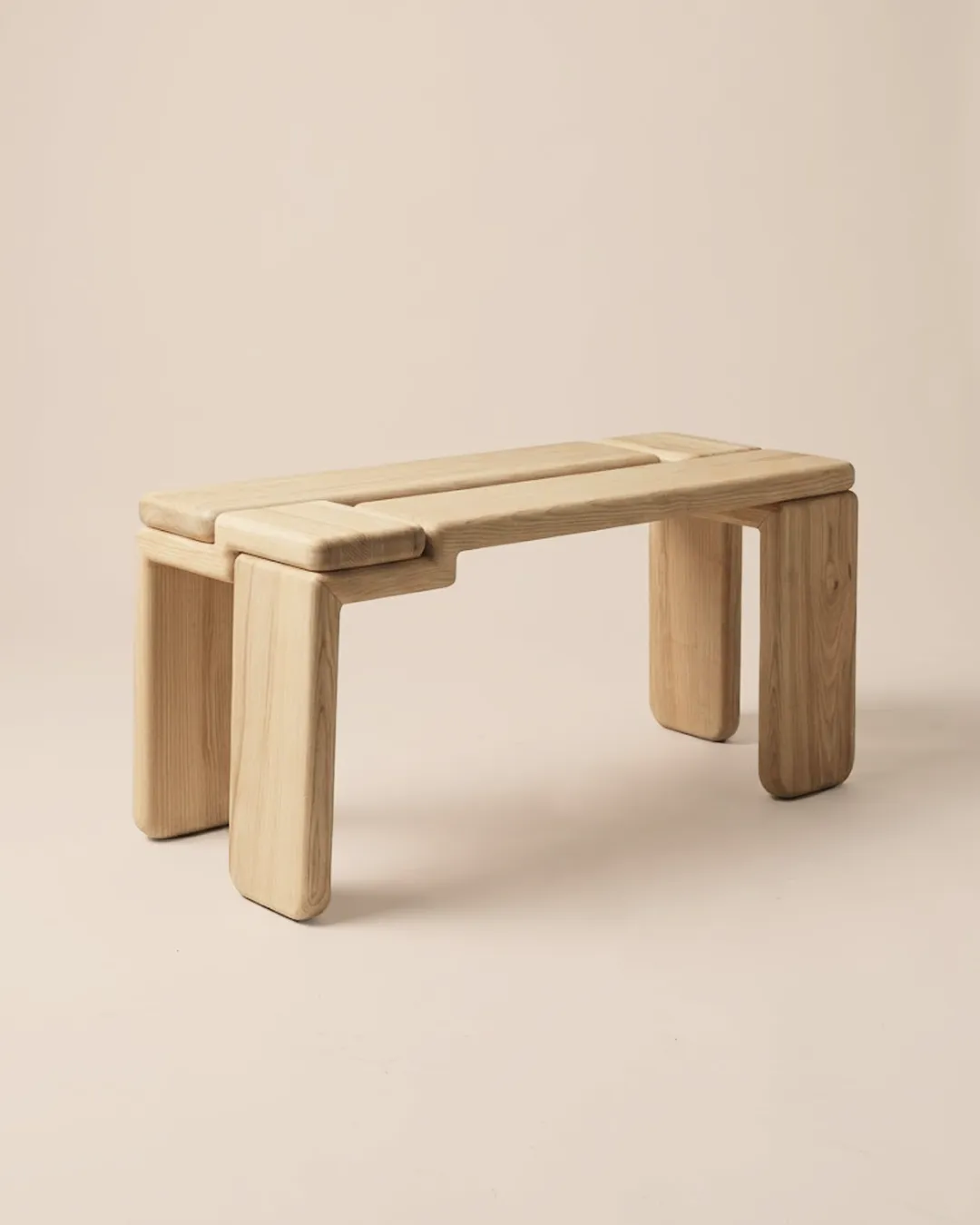 Knot Bench in hand-shaped solid ash wood by Luis Gimeno Design