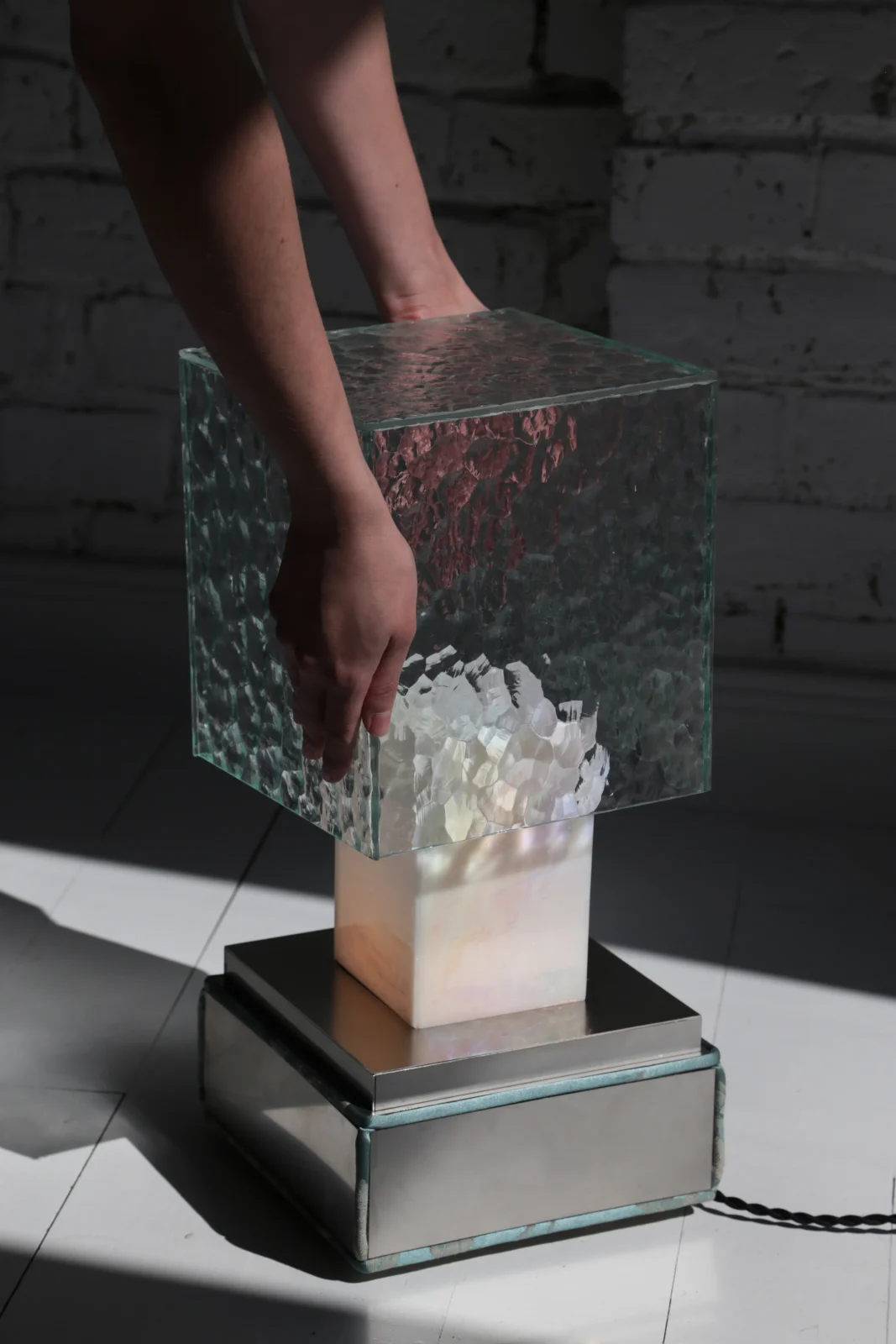 In Between Table Lamp in Ornamental Glass — 4