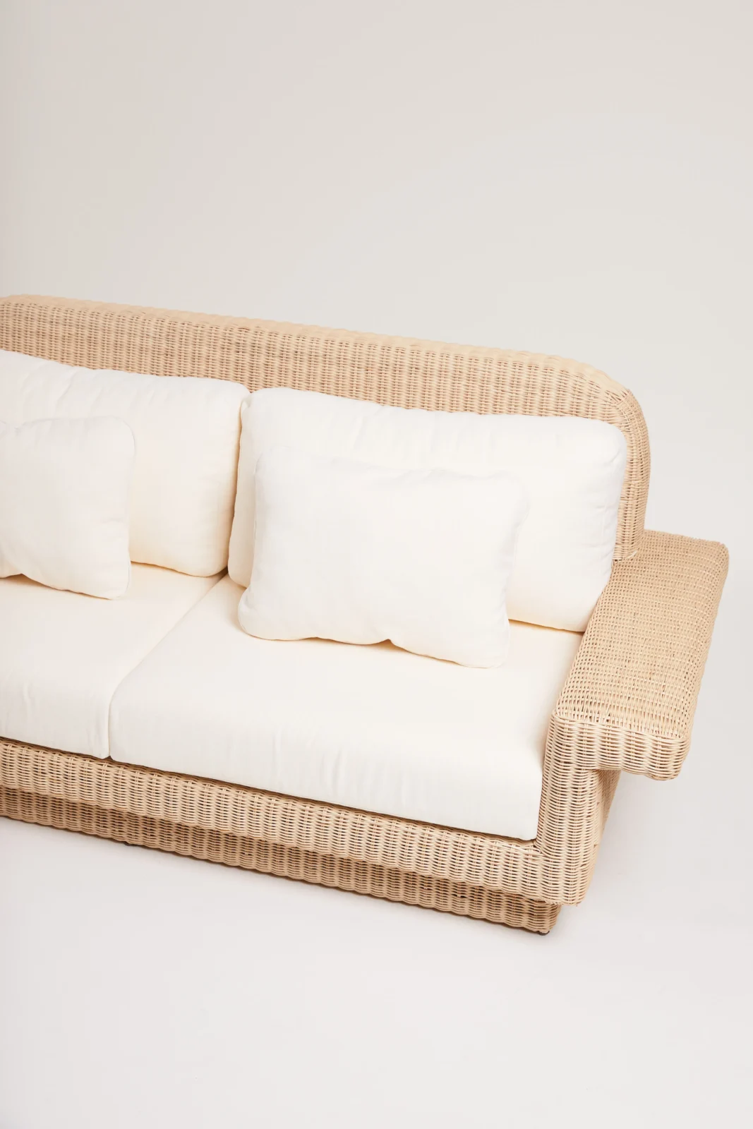 Lola Sofa — 4