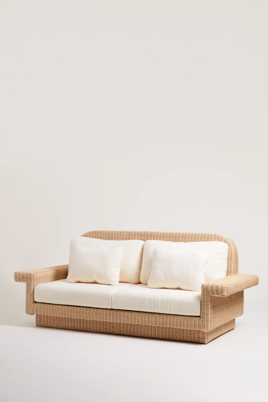 Lola Sofa — 5