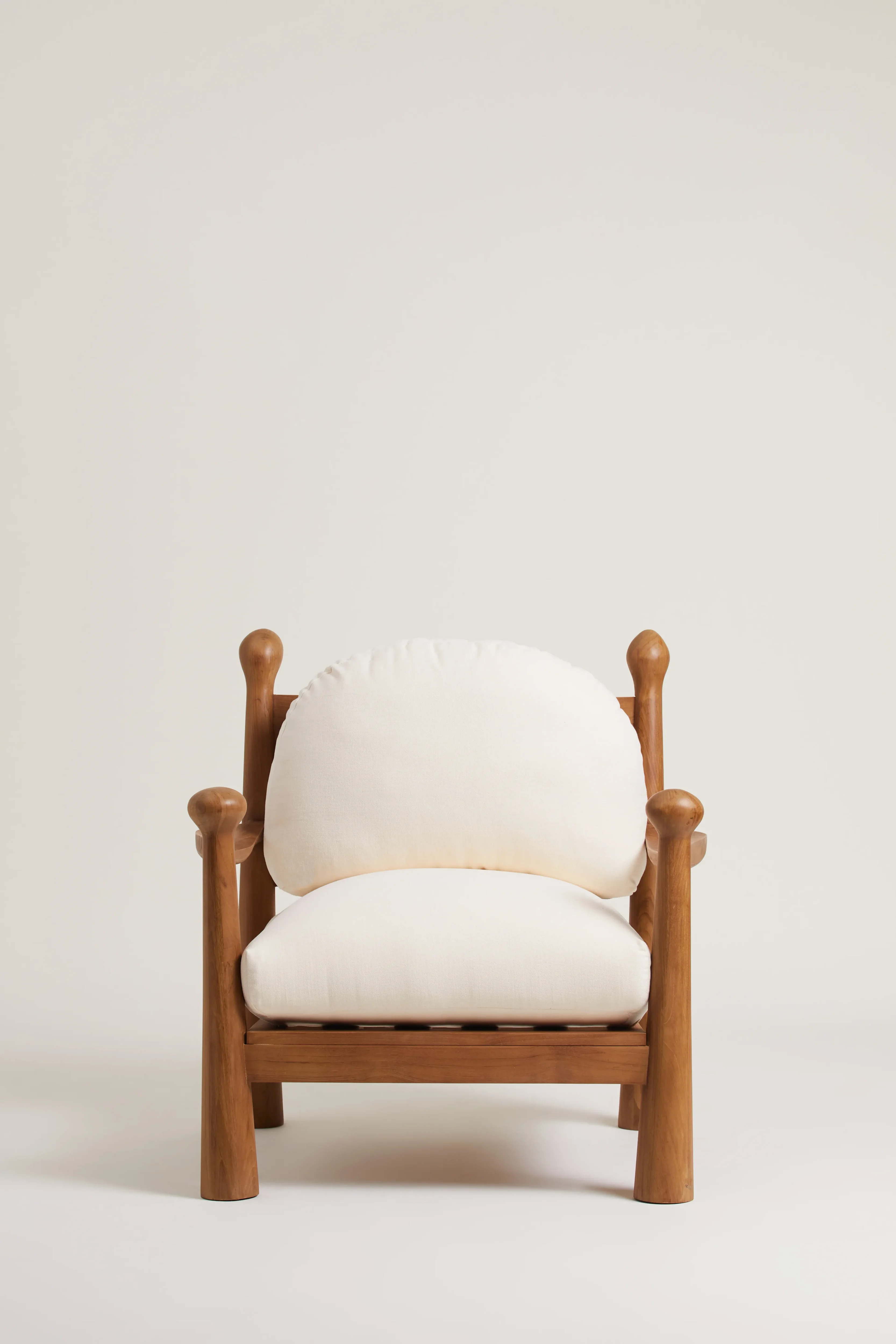 Pitufi Lounge Chair by Heaps and Woods, hand-carved teak and rope outdoor lounge chair with cushion