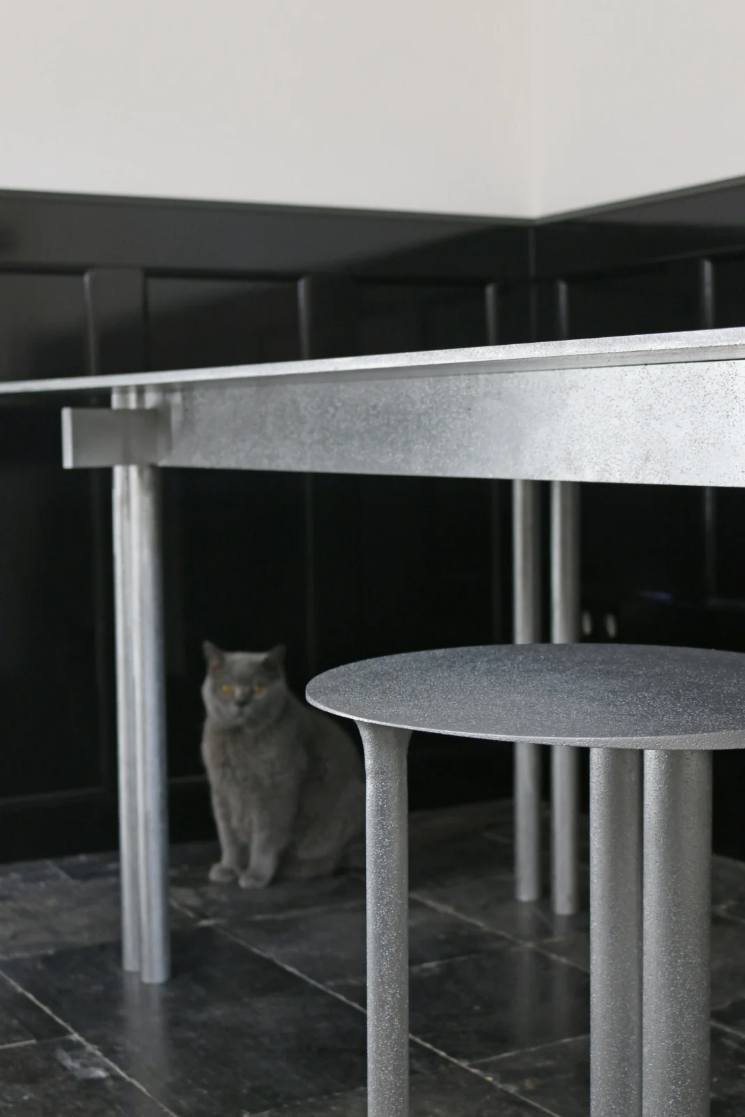 Onor Table — 5