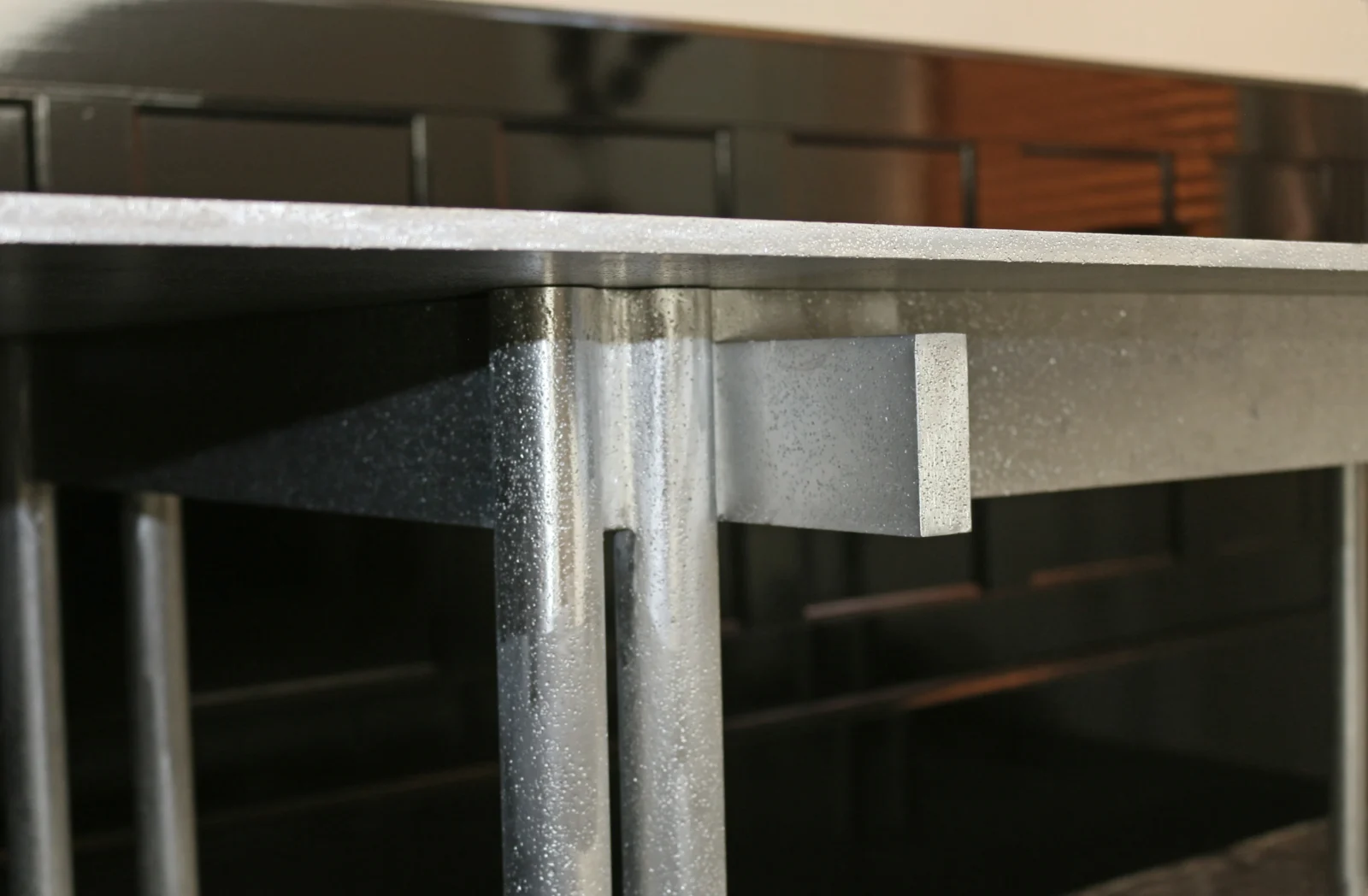 Onor Table — 6