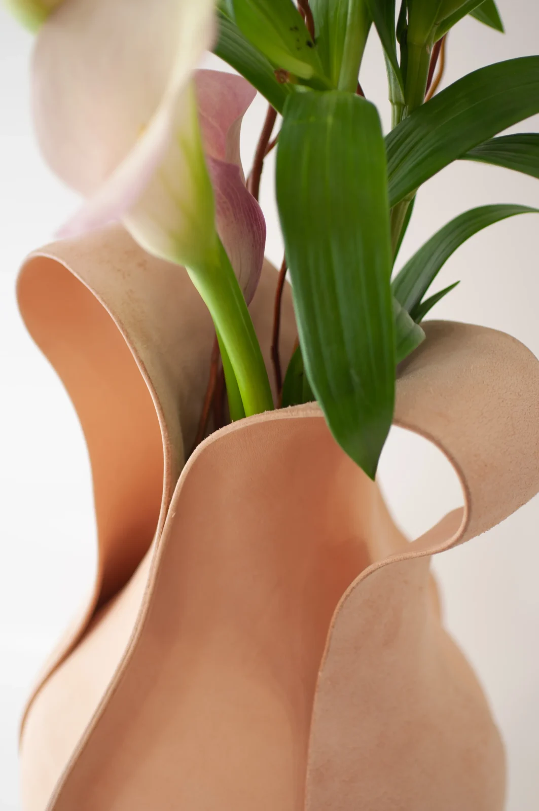 Rebloom - Leather Vessel — 2