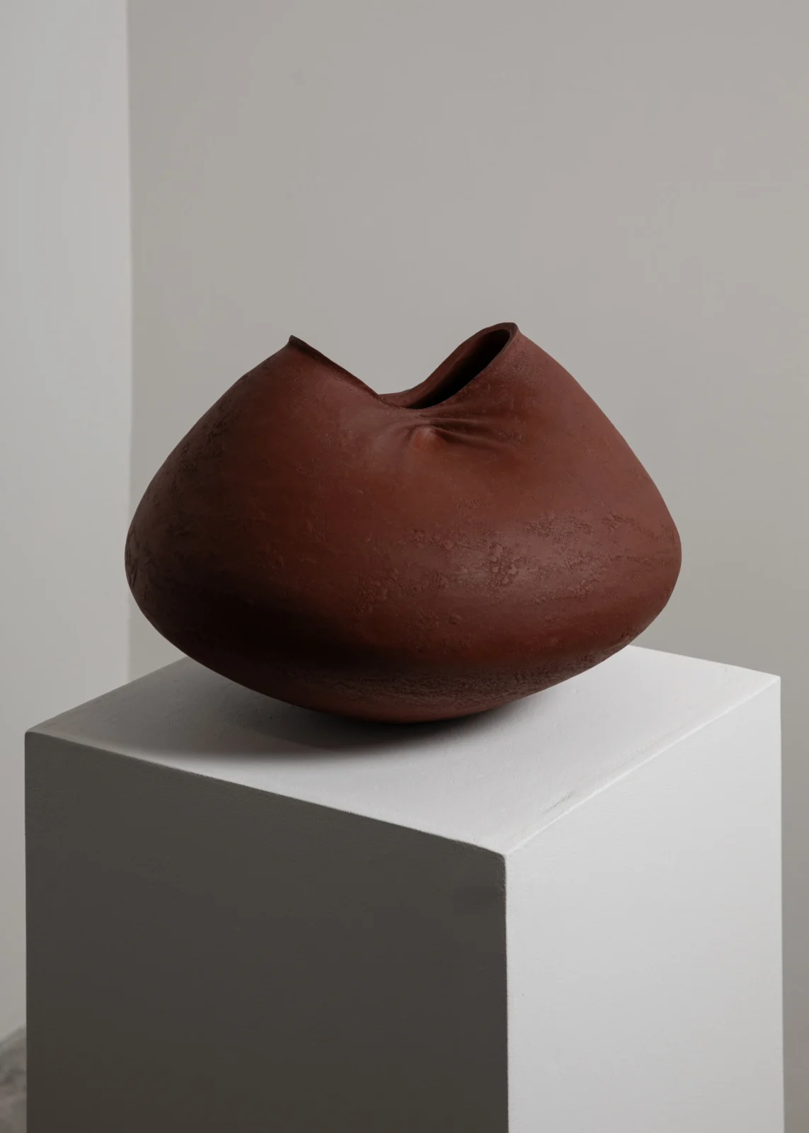 Indent(ation) - Terracotta Sculptural Ceramic Vessel — 4