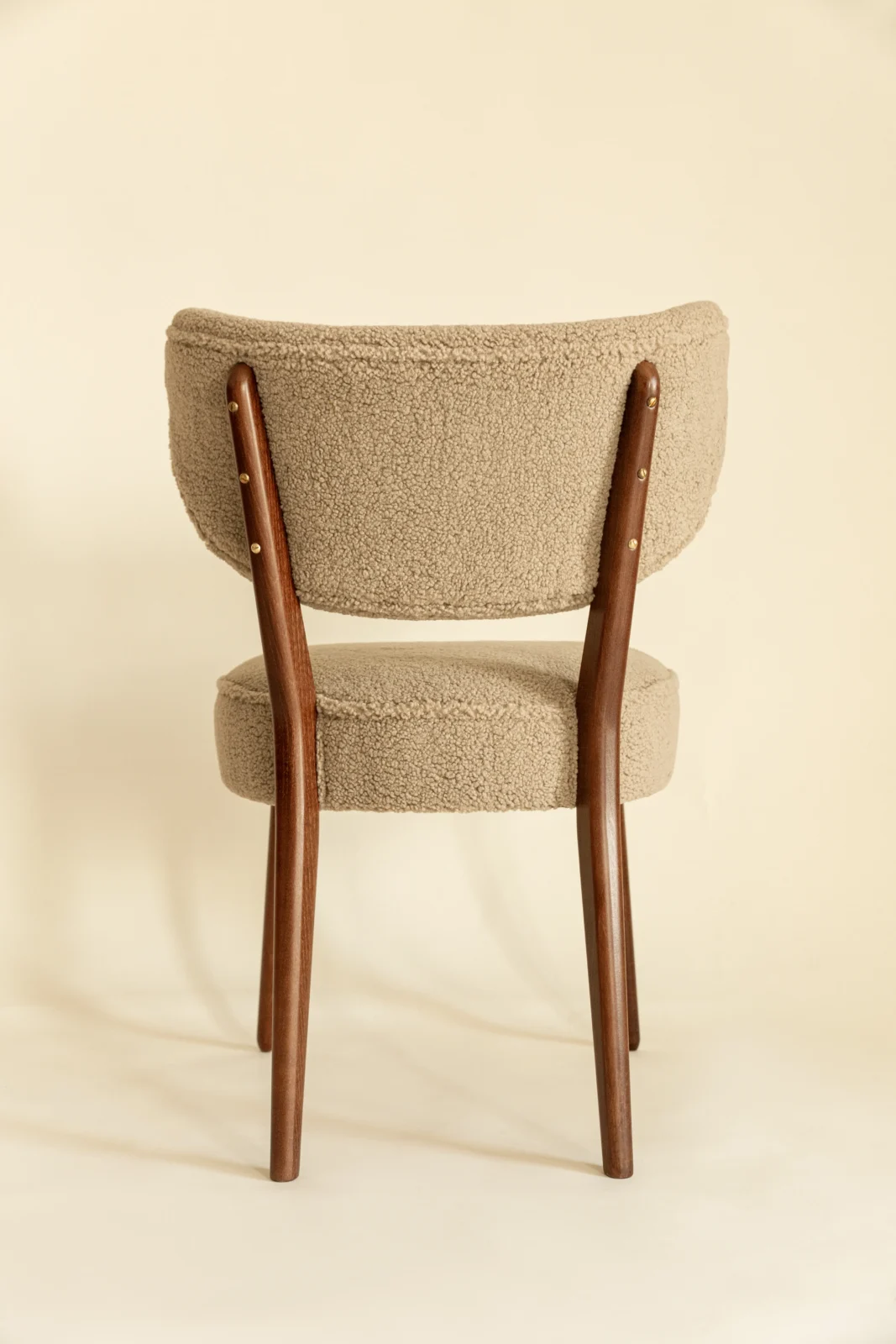 Vintola Dining Chair, Camel Boucle, Walnut Wood, Vintola Studio — 5