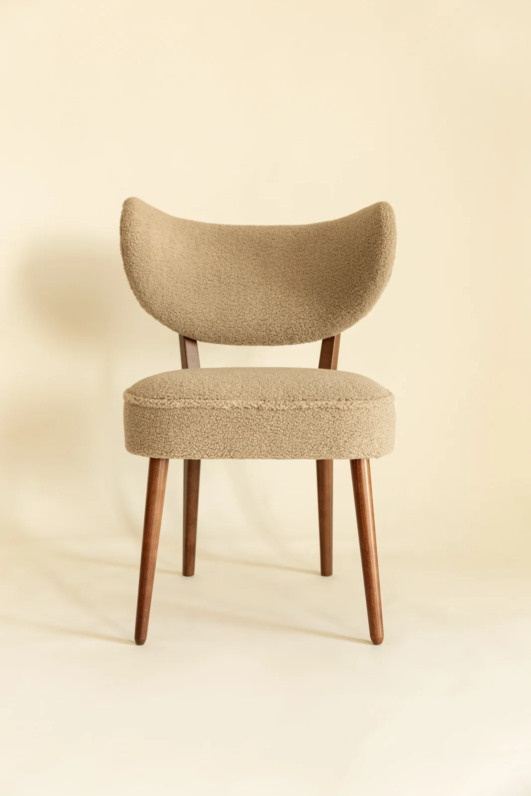 Vintola Dining Chair, Camel Boucle, Walnut Wood, Vintola Studio — 6