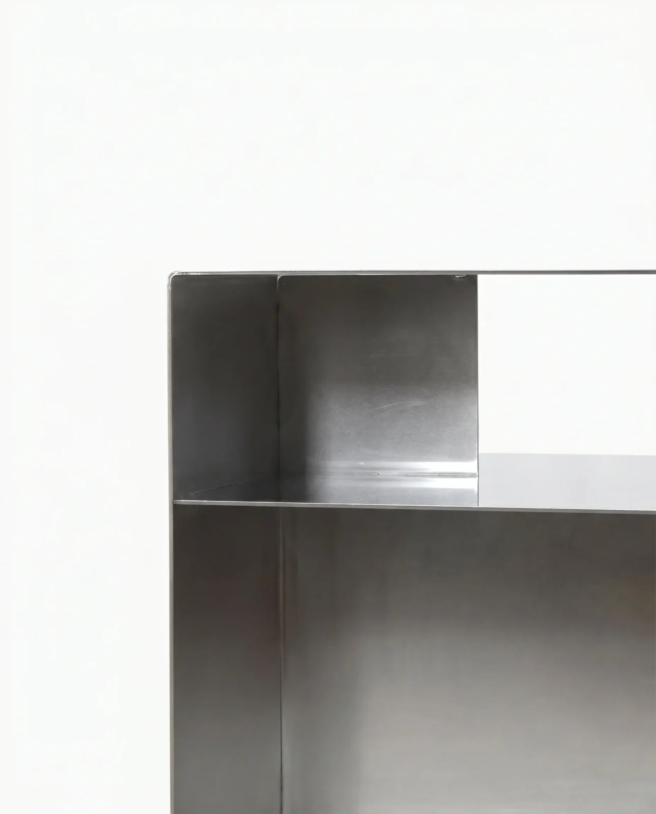 009 - Side Table — 2
