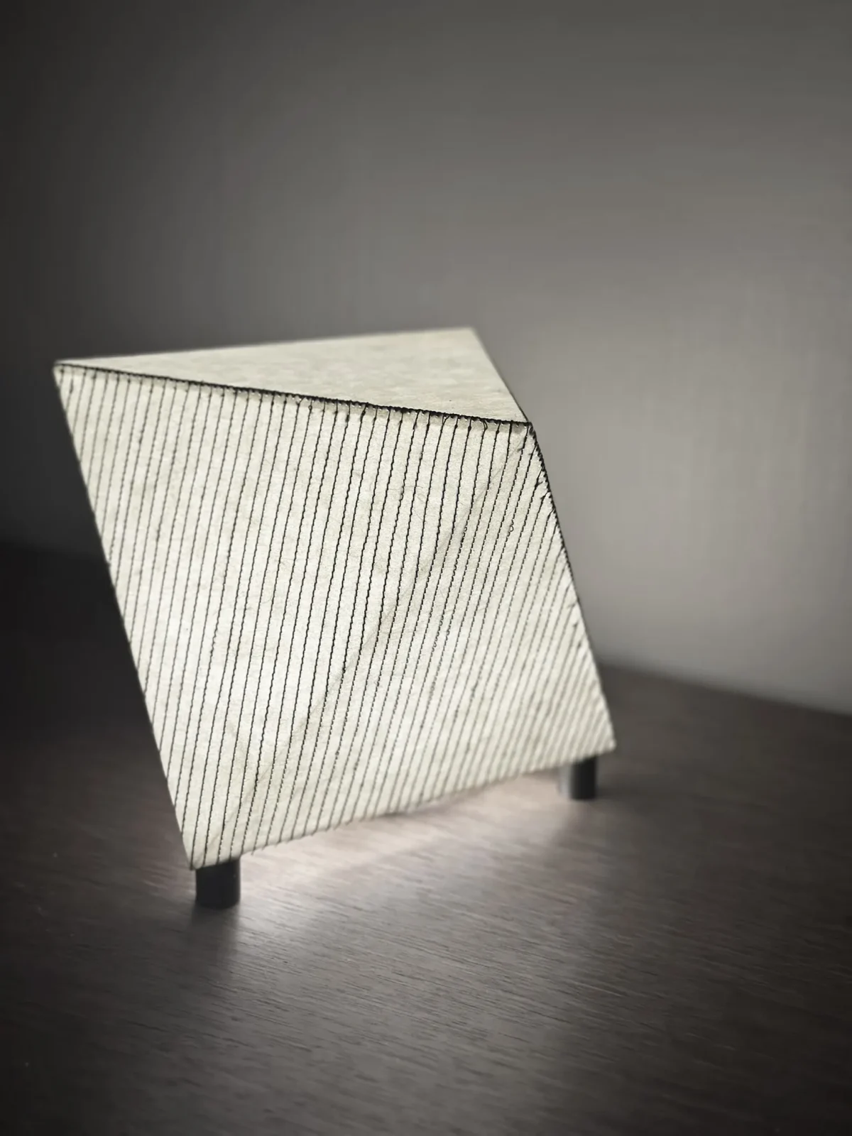 Biiit 007 Table Lamp In Paper And Brass — 6