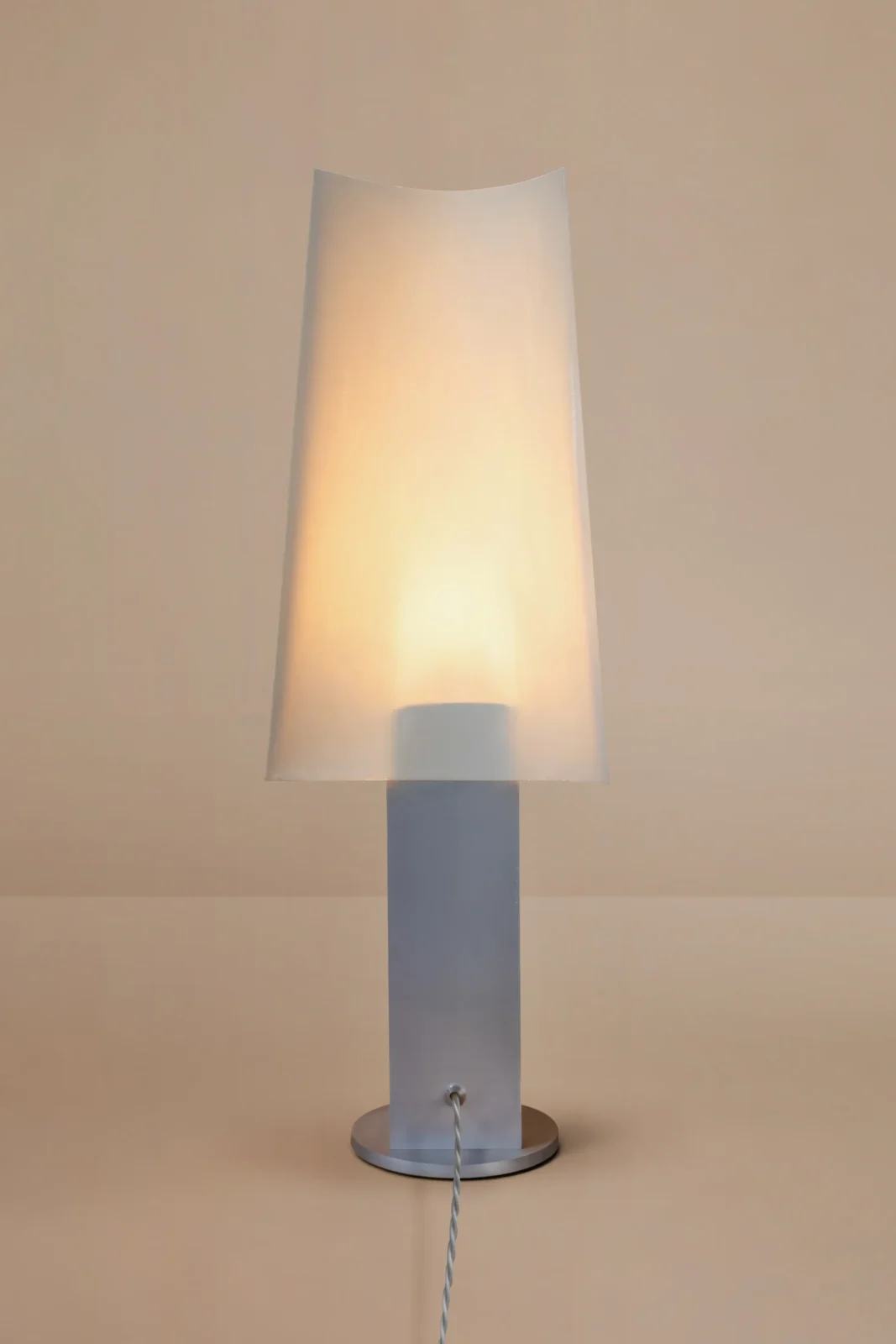 Soft Ply Table Lamp in lacquered Paper — 2