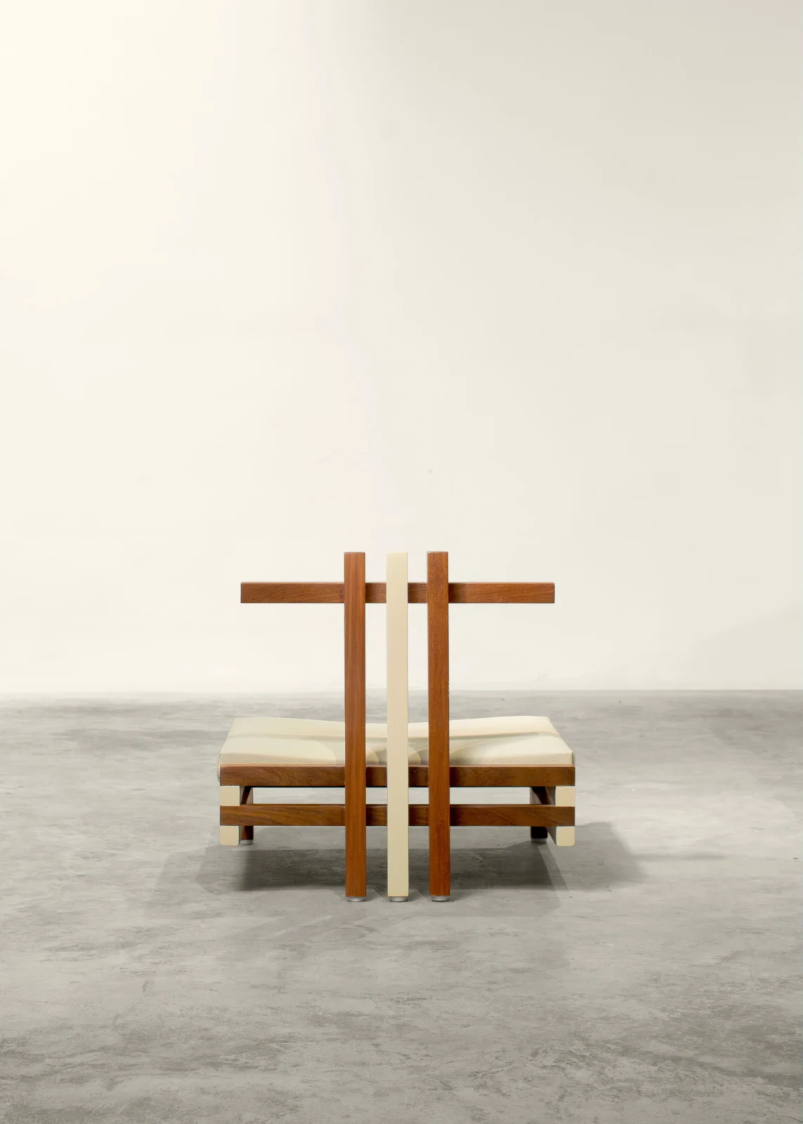 Amigo Floor Stool — 4
