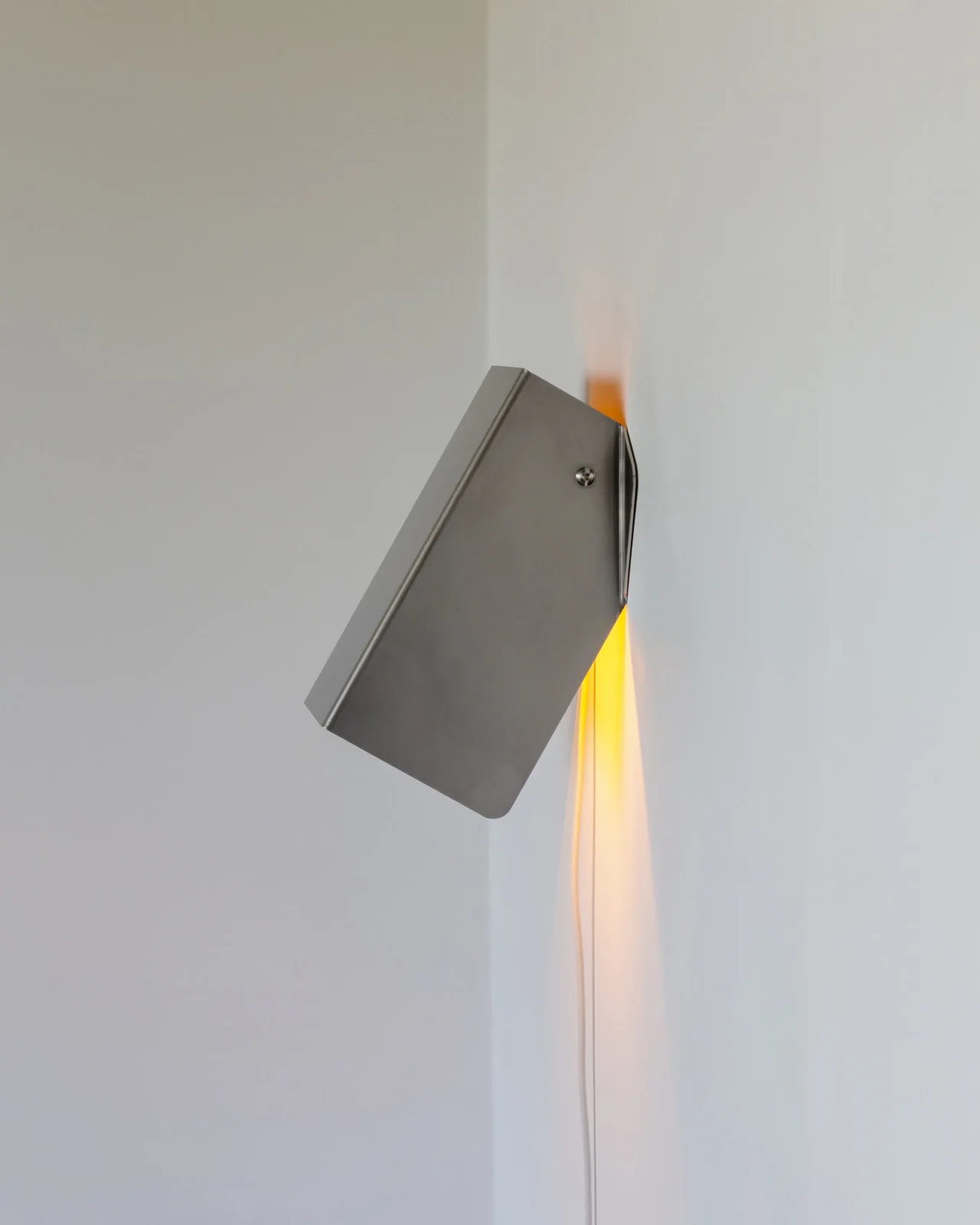 Versa Wall Sconce In Stainless Steel — 8