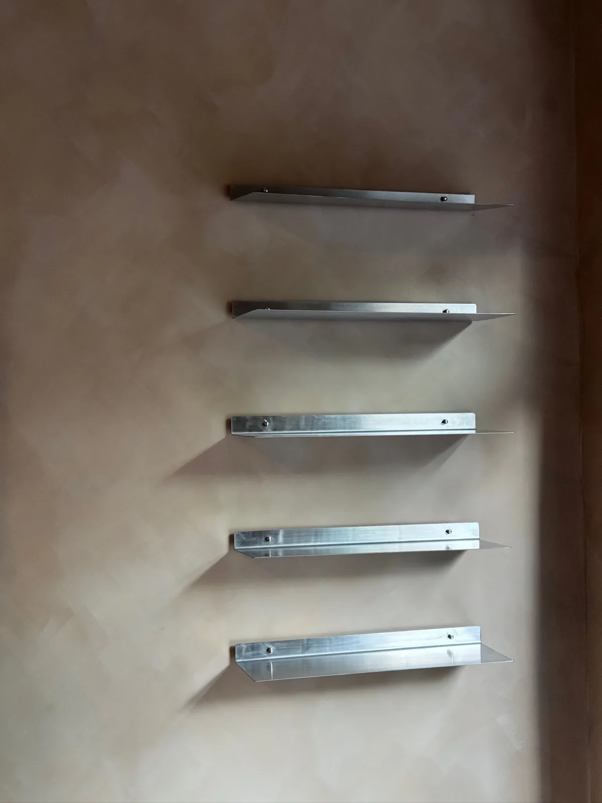 Bent Wall Shelf 02 — 10