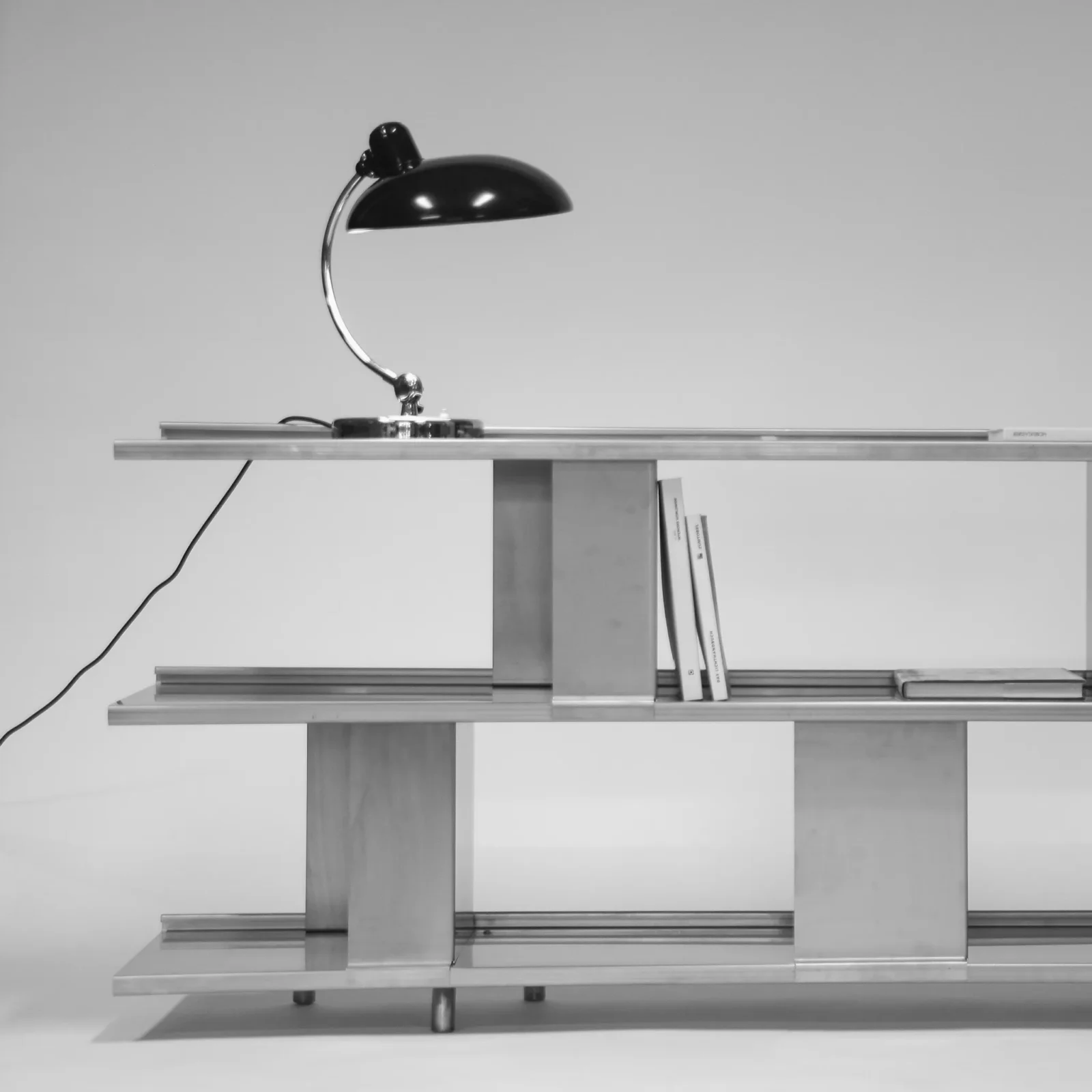 Forma Apta Shelving — 2