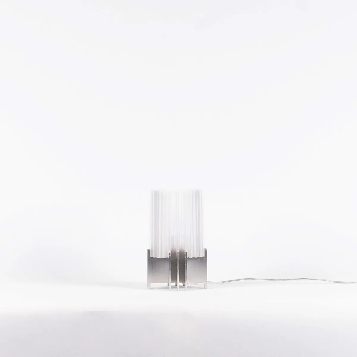 Plus Table Lamp in Aluminum — 3