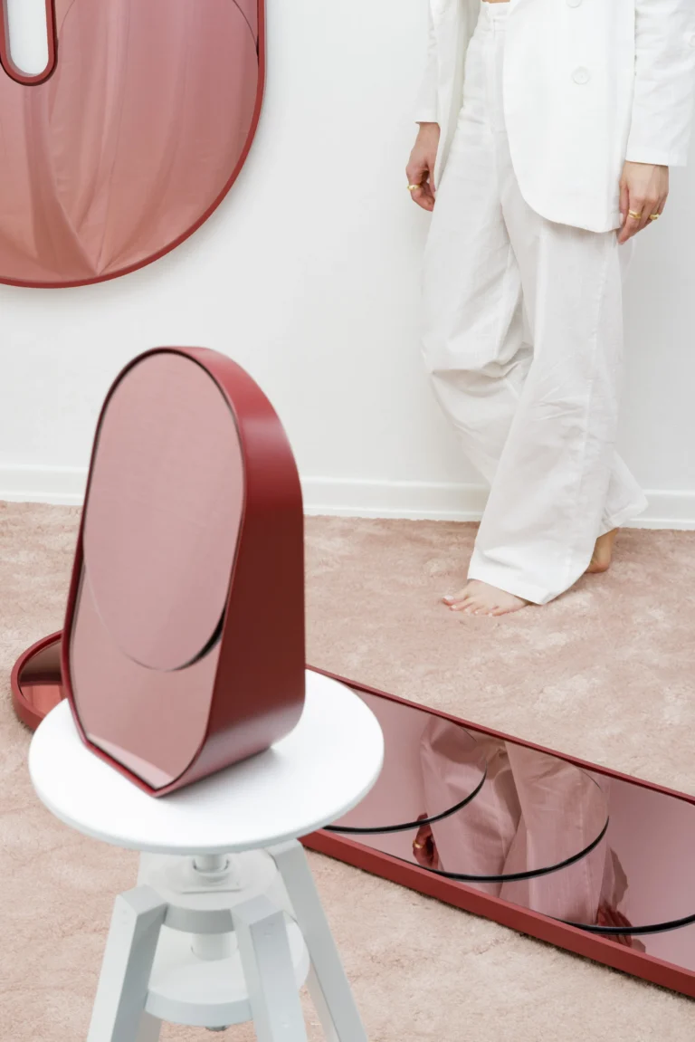 Baggaga Claim-m Table Mirror — 7