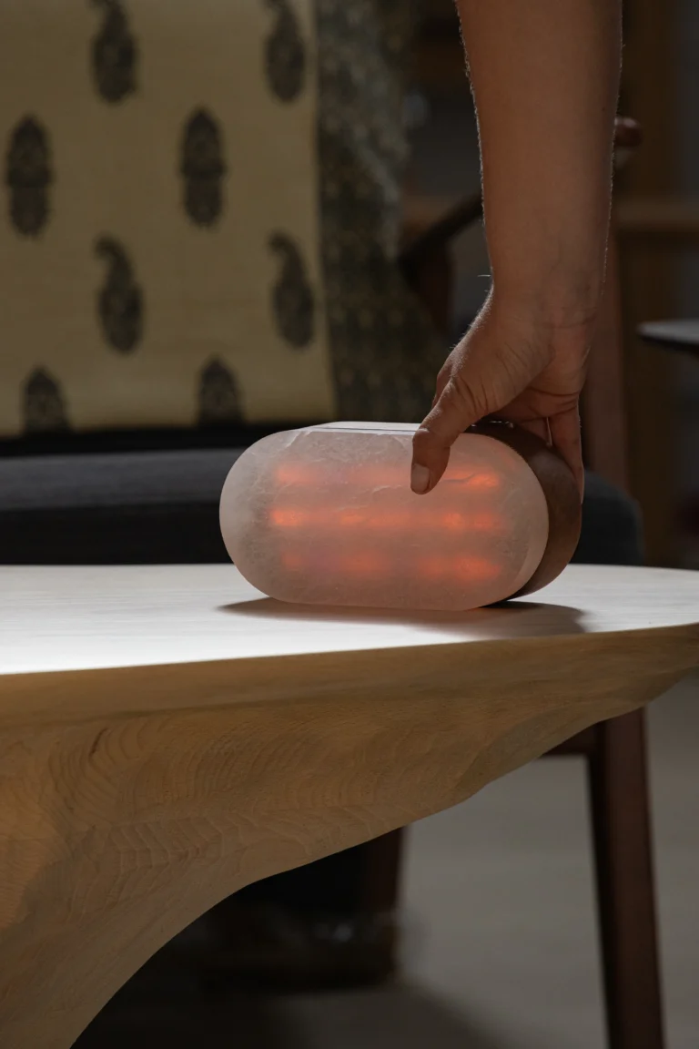 Cumulo Table Lamp in Alabaster and Oak Wood — 7