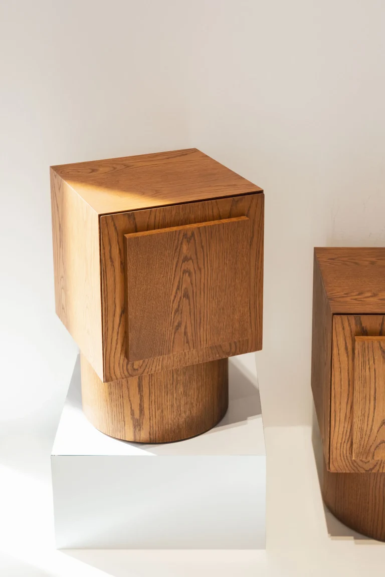 K I K I | Nightstand Set — 4