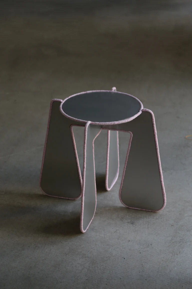 In Between Side Table Pink — 3