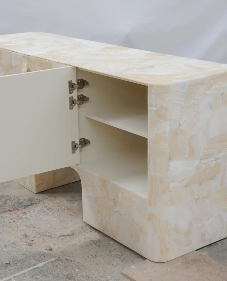 Eoli Credenza In White Onyx, Postmodern Sideboard/cabinet — 3