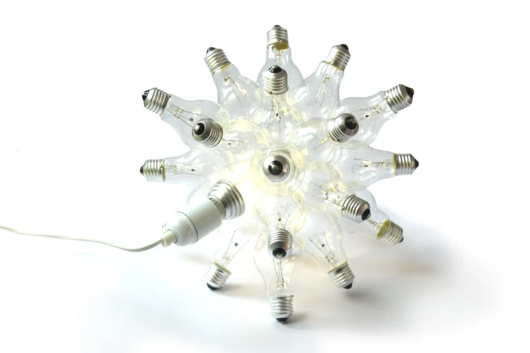 "Spare" Table Lamp in Ultraclear Glass and Metal — 15