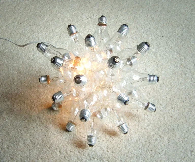 "Spare" Table Lamp in Ultraclear Glass and Metal — 13