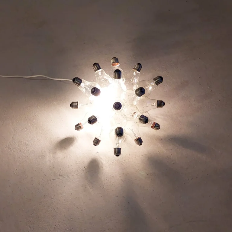 "Spare" Table Lamp in Ultraclear Glass and Metal — 5