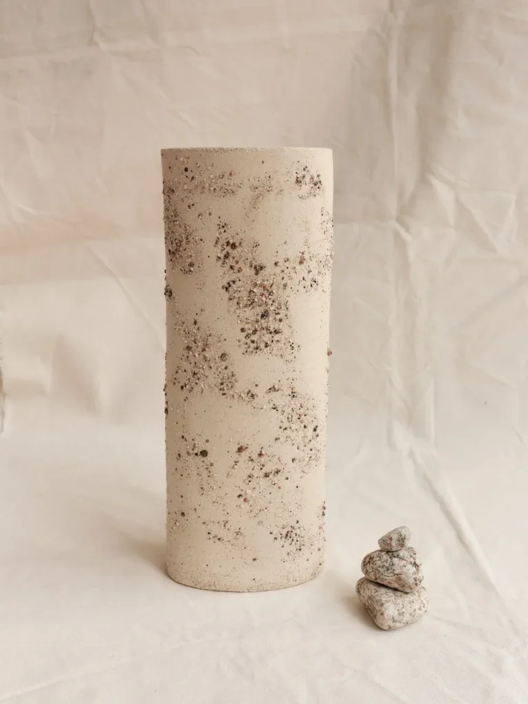 Cylinder Vessel 01 — 2