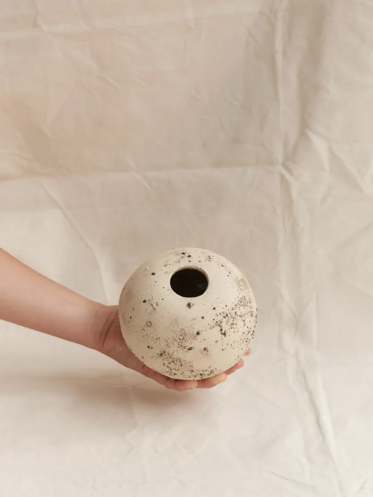 Globe Vessel 02 — 4