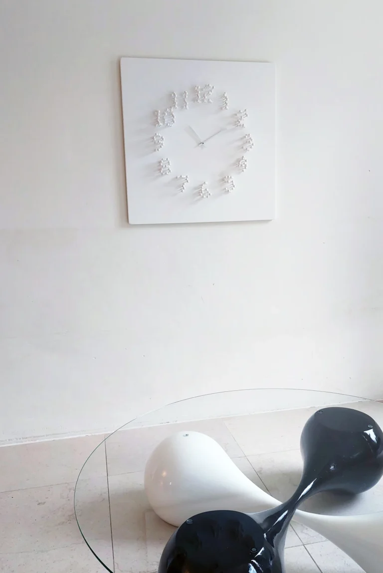 "mocap" Illusionistic Wall Clock — 6