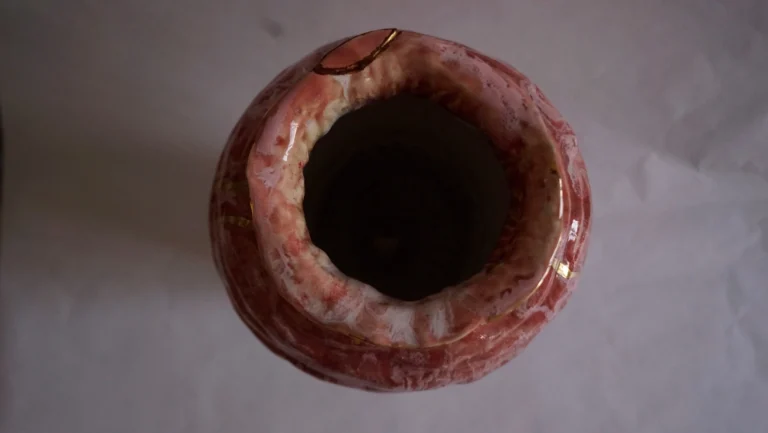 "tender Memory" Sculptural Pink-red Ceramic Vase With Gold Luster — 4