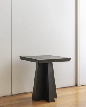 Bündner SQR Side Table in Ash Wood