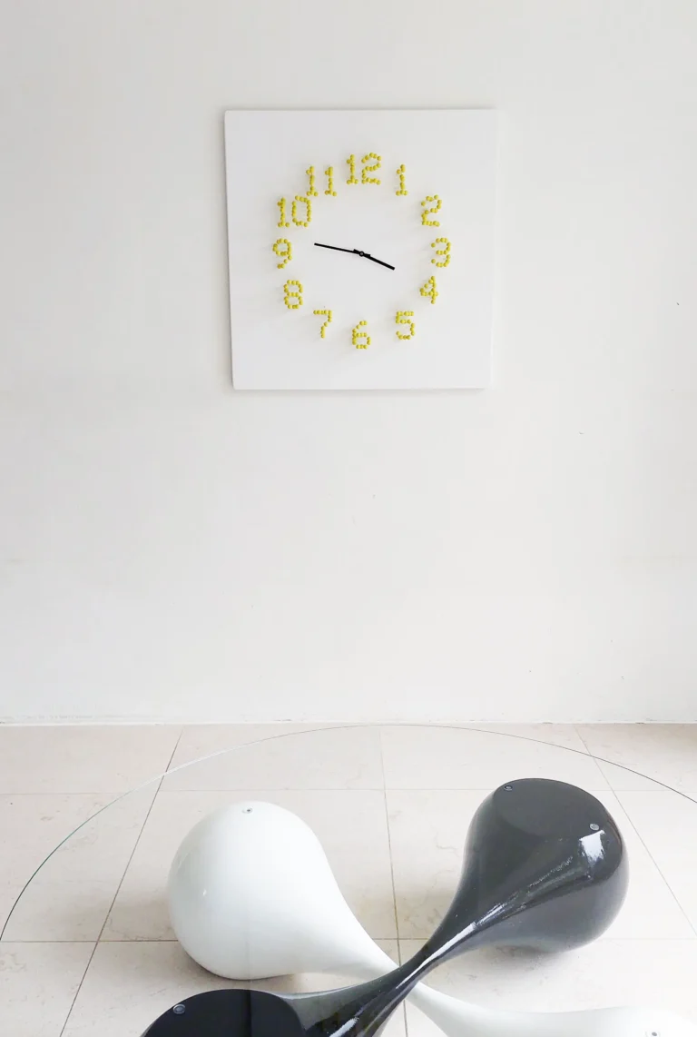 "mocap" Illusionistic Wall Clock White/yellow — 6