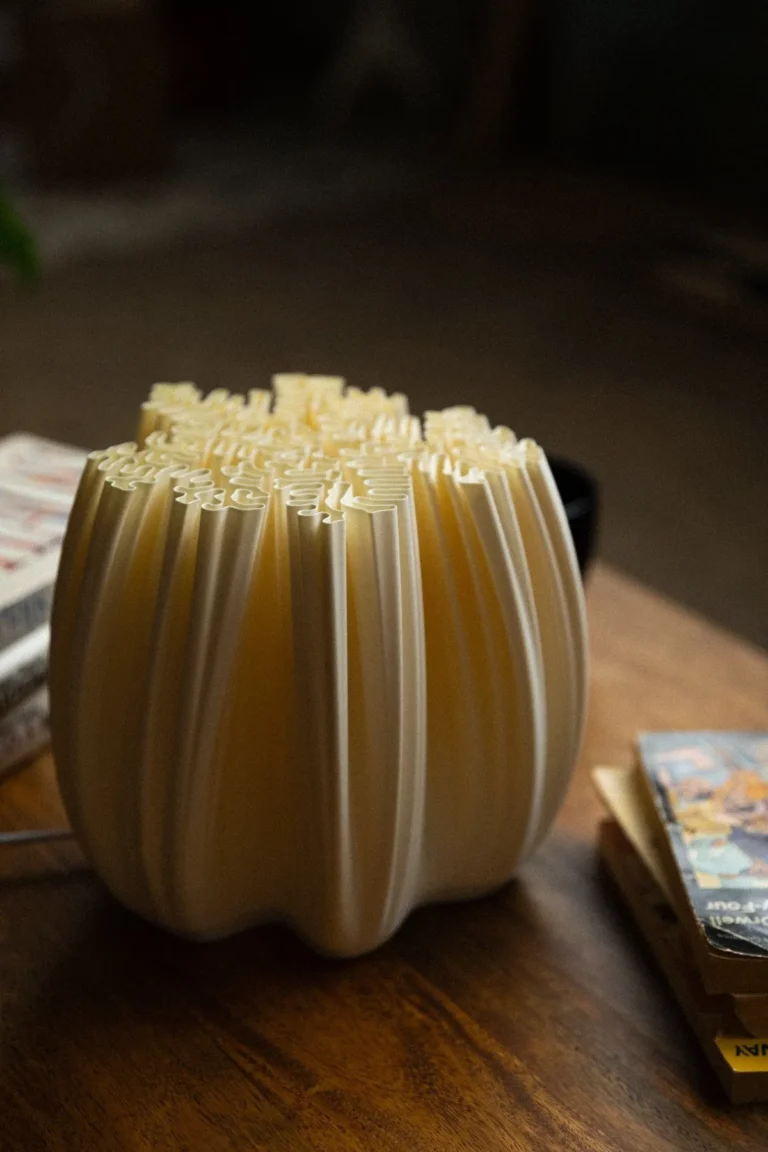 S 3 Table Lamp in Biopolymer — 2