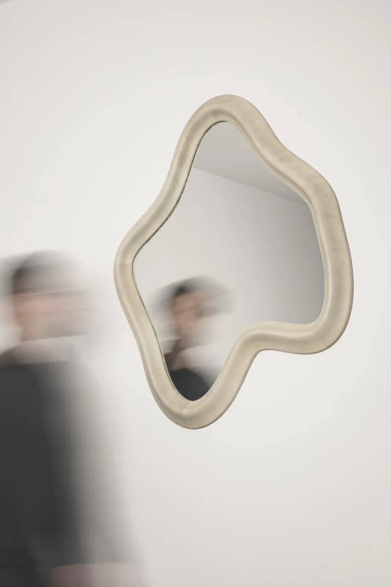 Ossis Mirror — 2